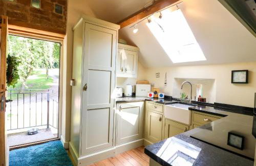 The Ivy Barn - Photo 6