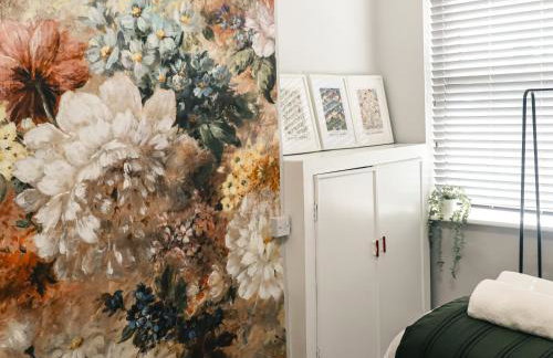 Spacious Stylish Home with FREE Parking 10 Mins to Manchester Centre & AO Arena Ideal for Groups & Long Stays - Foto 35