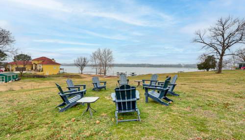Group Friendly! Waterfront Grand Lake Home with Dock - Foto 2