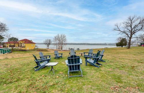 Group Friendly! Waterfront Grand Lake Home with Dock - Foto 2