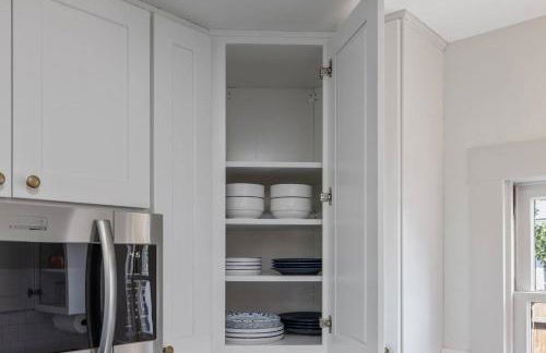 2 bed, 2 bath, historic beauty, walk downtown - Foto 25