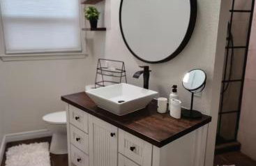 Chic Country Home in the Woods with Hot Tub - Foto 31