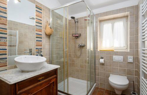 Villa Lipa for 8 persons near Pula with 41 m2 heated pool, beautiful garden, sauna & kids playground - Foto 40