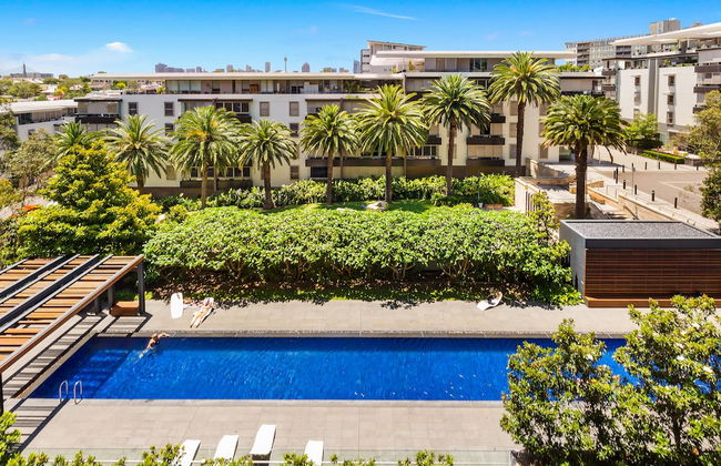 Stylish 1 Bedroom Apartment Camperdown - Photo 1