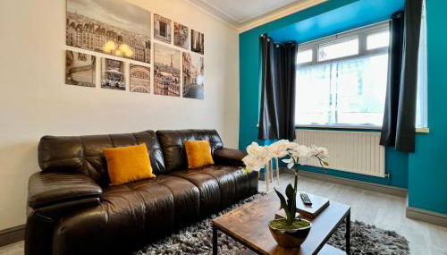 Bramhall House - Great for Contractors or Family Holidays - Photo 3