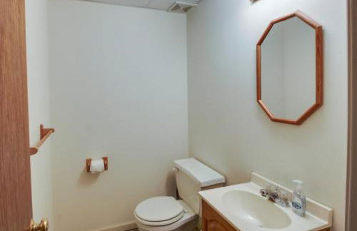 Overland Park Family Home with Game Room and Backyard! - Photo 15