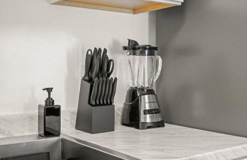 Gray Oasis 1 Bed Apartment in Fremont - Photo 13