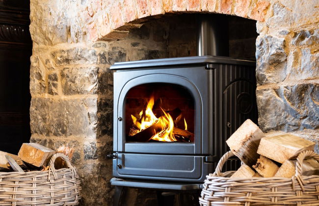 8 Bedroomed House Steeped in History - Photo 4