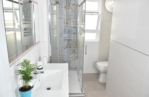 Spectacular Apartment 8 pax/4 rooms & Free Parking - Photo 26