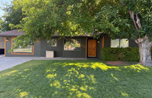 St George Family Getaway with Fire Pit, Ping Pong and Pet-Friendly Amenities - Foto 12
