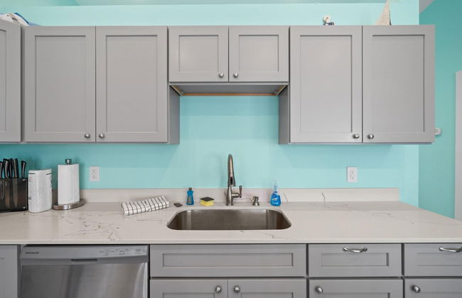 Beach House - Surfs Up Under Tow by PHG - Foto 18