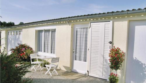 Amazing Home In Quettehou - Foto 4