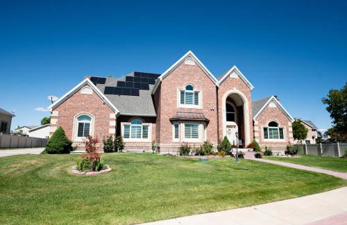 Large & Spacious Home, Sleeps 23+ near SLC - Foto 2