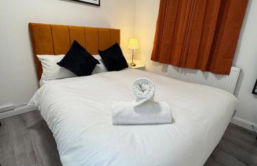 CityBuzz 4 Bedroom House in Nottingham Sleep 7 - Foto 10