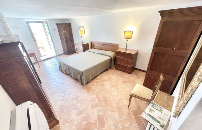 Luxurious Umbrian Retreat for 10 With Private Terrace and Pool - Photo 8