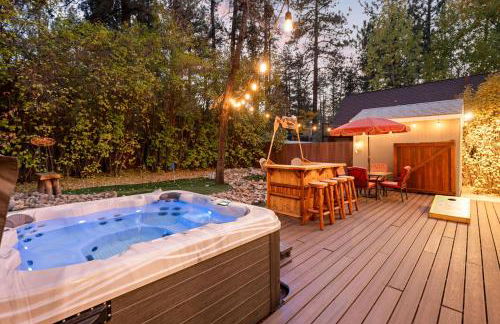 Tranquil Retreat with Fenced Backyard, Hot tub & Bar - Foto 29