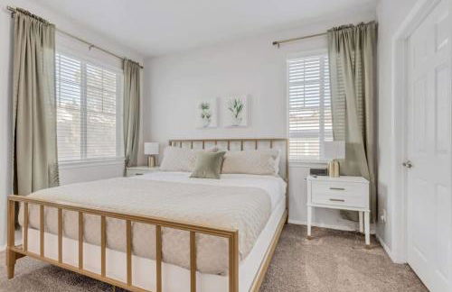 Ground Floor King Beds Pool Gym Near Hill AFB - Foto 4