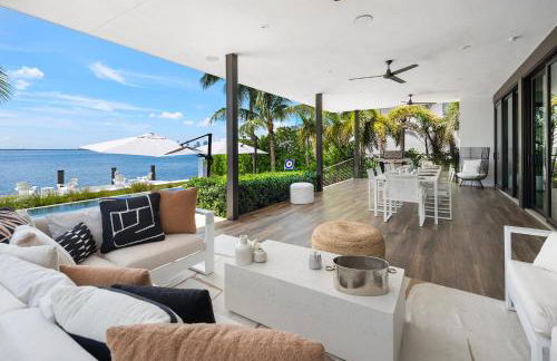 Best Bayfront View New construction w pool - Foto 10