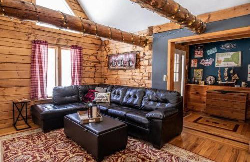 Cozy Cabin near Lake Ontario Ideal for a Family Retreat - Photo 38