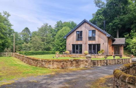 Romsey Lodge - Photo 1