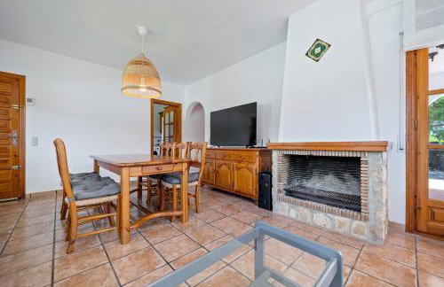 Chalet a pie Cala Forn con piscina - Foto 8