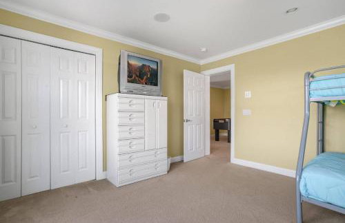 Diving Duck - Waterfront home w Hot tub & Boat dock & King Bed - Foto 47