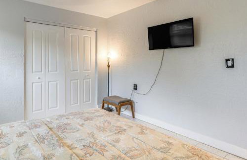 5 Mi to Downtown St Pete Private Oasis with Yard - Foto 10