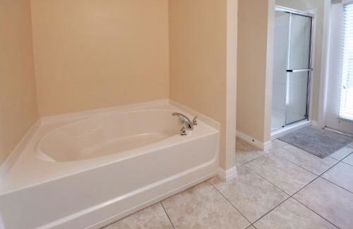 5Br 5 Bath Pvt Home Pool BBQ 11min Disney 2744ft - Foto 20
