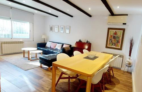 Cerca de Barcelona, y entre tres Parques Naturales, casa de 4 habitaciones y 2 baños con piscina, barbacoa y chimenea - Foto 60