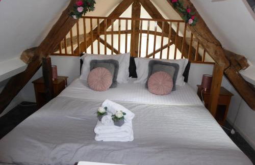 Romeo Cottage - Sleeps 4 - Open Plan Barn - Private Hot Tub & Garden - Foto 57