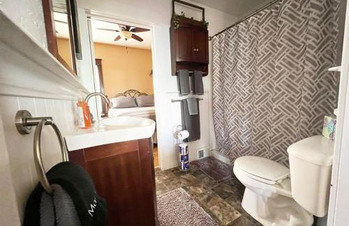 Hill City Haven Downtown Main Street - Foto 19