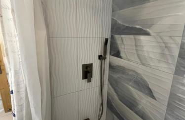 Luxe by the Sea - 5-Star Beachfront Escape - Foto 29