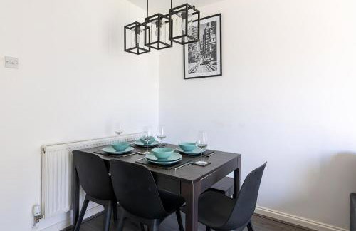 Bright 2BR House with Garden & Parking Sleeps 5 - Foto 10