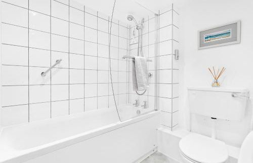 Curlew Cottage - Character Cottage with Superb River Views - Foto 16