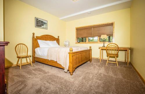 Northwoods Getaway - Photo 22