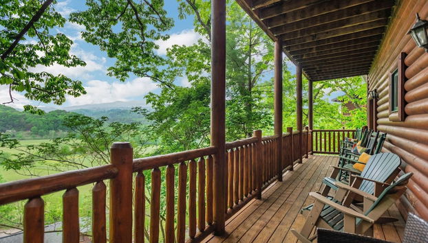 Summit View Way Resort Cabin w Hot Tub Deck w Views Pool Table - Foto 3, Habitación