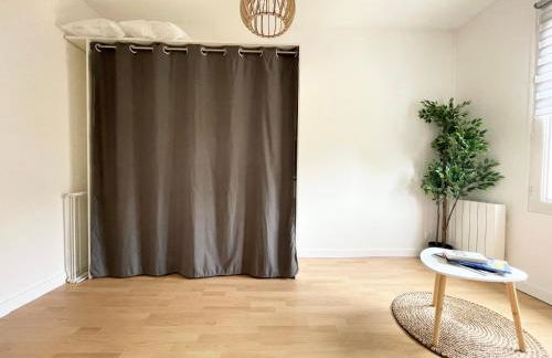 Les chats pitres Maison au calme rénovée avec jardin, terrasse aménagée, transats, abri à vélo, parking gratuit, 5 mn à pied du centre Bayeux proche des plages du débarquement - Photo 18