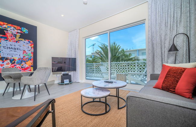 Cayman Luxury Rentals at The Grove - Photo 51