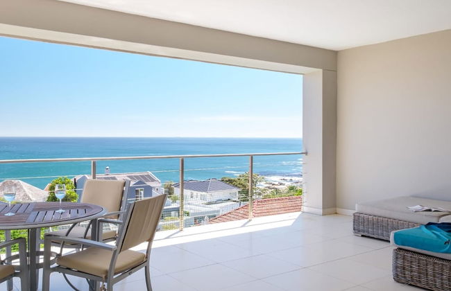 Seaside Elegance at Numa Villa - Foto 18