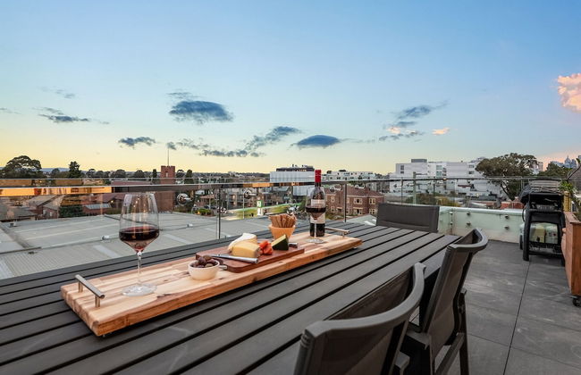 StayCentral - East Brunswick Penthouse with Study - Foto 16