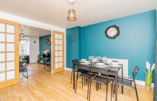 Spacious 5BR House 3 Bathrooms ideal for CONTRACTORS free PARKING - Photo 20