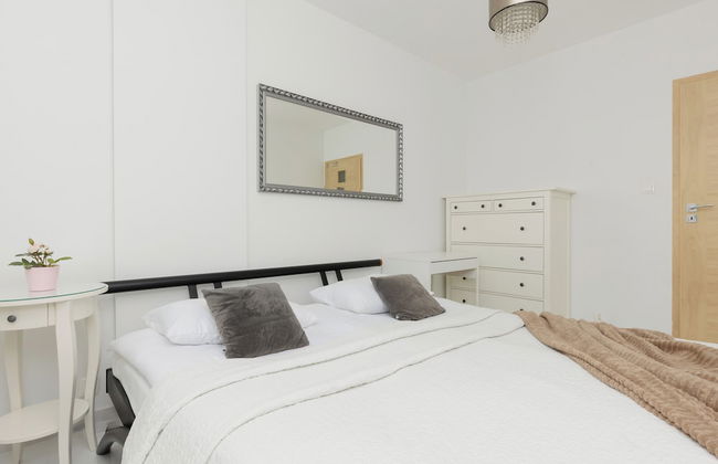 Spacious Targowek Apartment by Renters - Foto 11