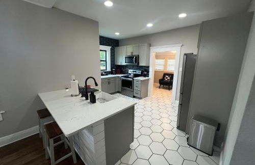 Tampa Heights Prohibition Era Bungalow - Foto 9