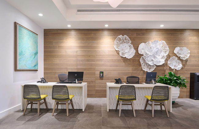 Aston Waikiki Beach Tower - Photo 3