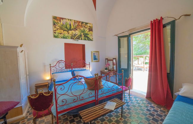 Masseria Le Palmentelle Pool And Garden - Photo 5