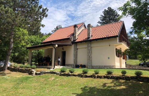 4 Seasons House - Photo 3