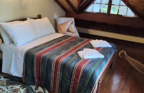 Casa chalet, Centro, vaga 2 carros, alto padrão - Foto 8