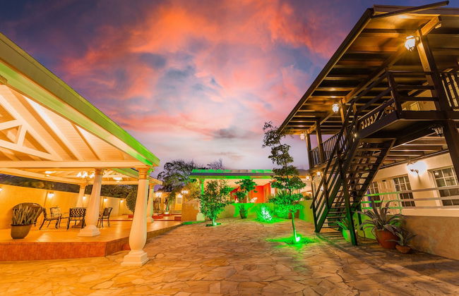 Large Villa With View! Private Pool Free Utilities! - Photo 62