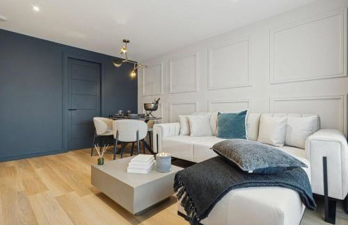 2BR West End Apartment Near Botanic Gardens - Foto 2