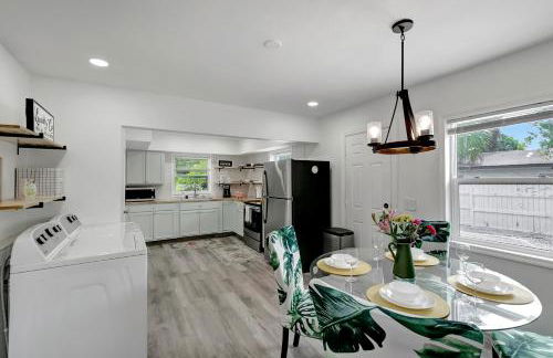 Midnight Mocha your dreamy gateway near downtown - Foto 7